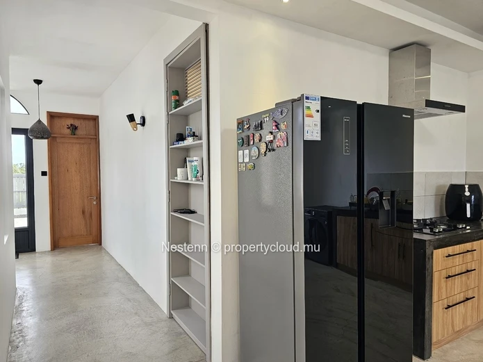 Maison cosy avec piscine et jardin 
