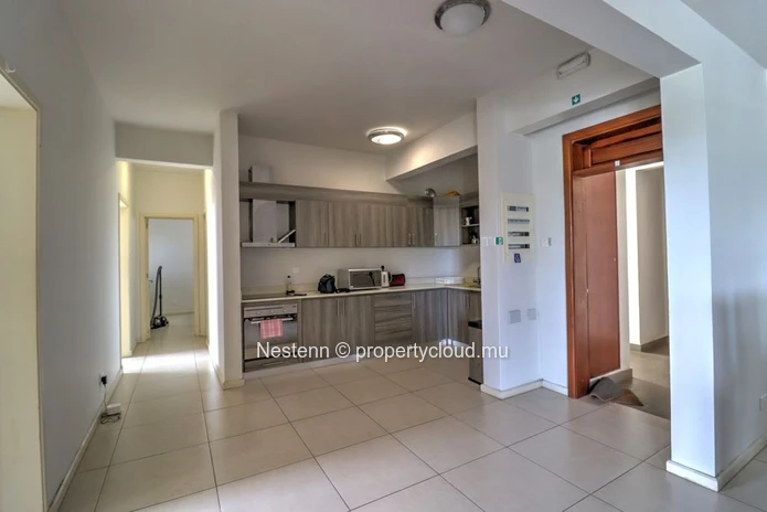 Beautiful three-bedroom apartment with terrace and sea view