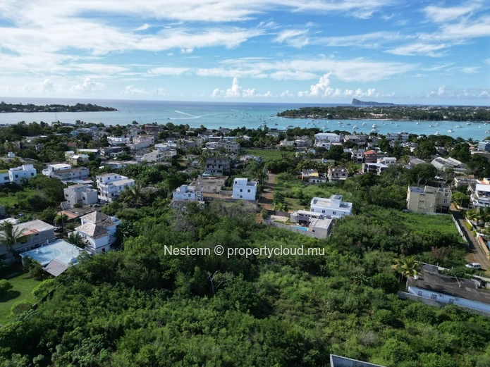 Residential land of 751 sqm found in the heart of Grand Baie.