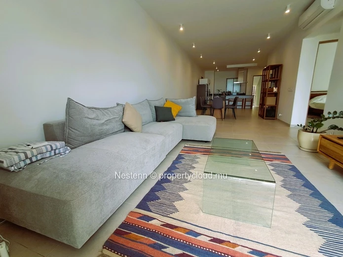 Appartement duplex moderne avec vue mer et accès plage