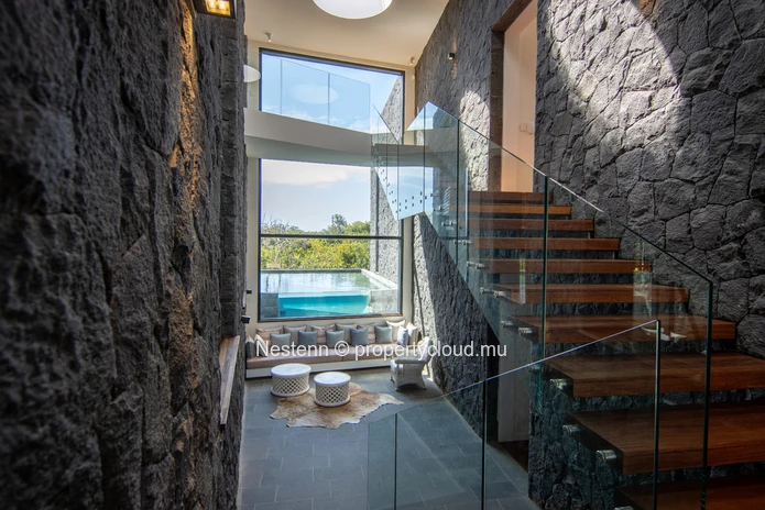 Villa triplex moderne avec 4 chambres