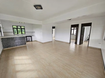6 Bedroom House