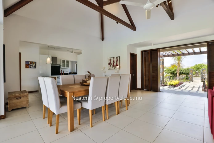 Villa moderne de 4 chambres en résidence sécurisée