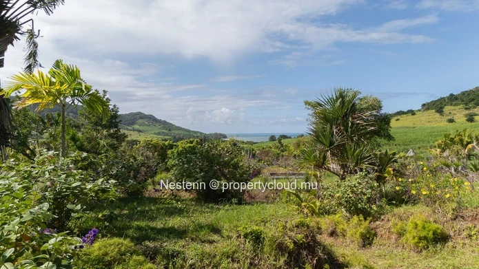 Domaine avec vue sur mer comprenant 17 chalets dans un cadre tropical luxuriant