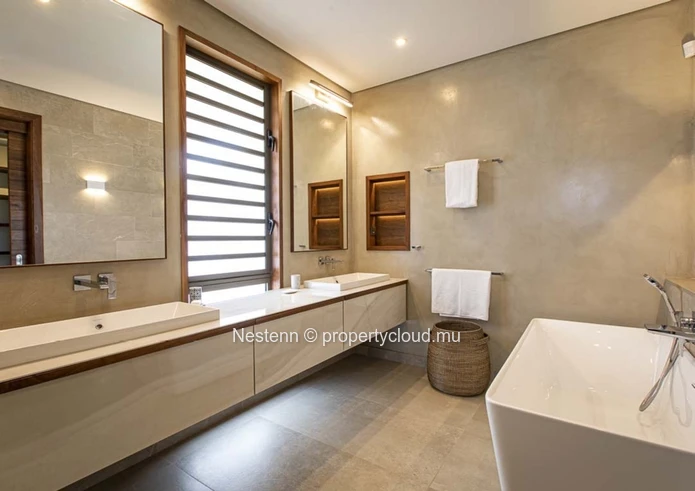Villa moderne et exclusive de 4 chambres avec vue sur la mer 