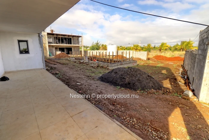 Ground-floor 3-bedroom apartment with jacuzzi