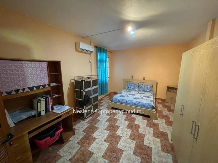 Charmante maison de 253,25 m2 proche de la plage 