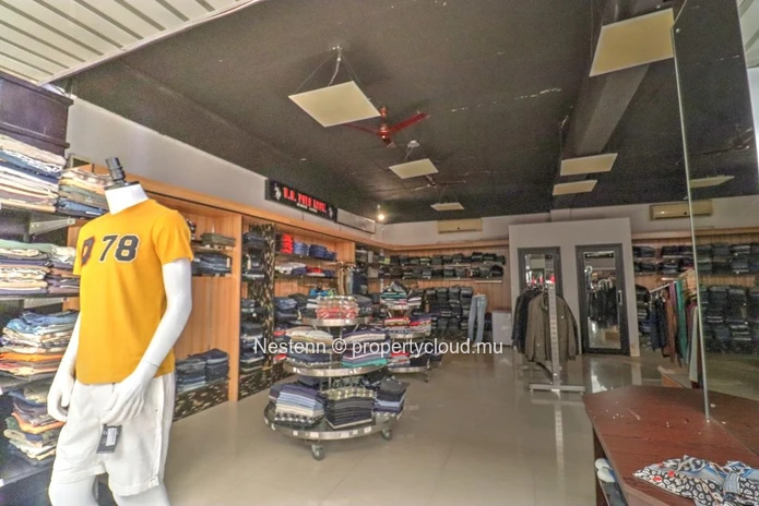 Commercial Space of 1200 m²