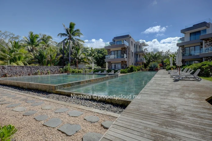 Luxueux penthouse de 3 chambres avec une vue imprenable sur la mer.