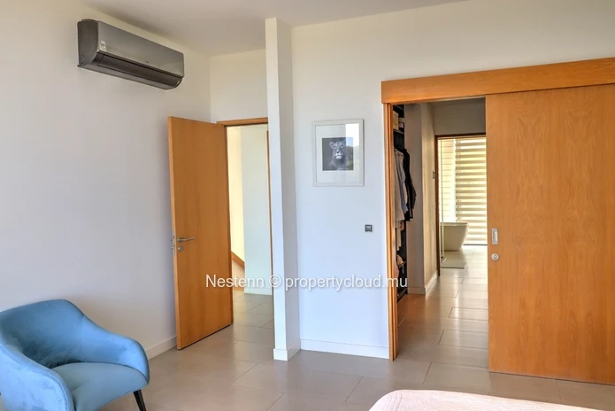 Somptueuse villa de 4 chambres avec vue plongeante sur nature et rivière 