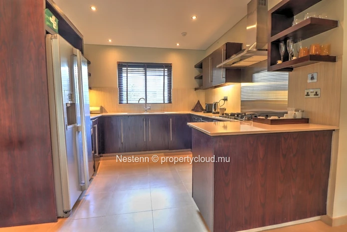 Appartement de luxe de 3 chambres dans un domaine prestigieux.