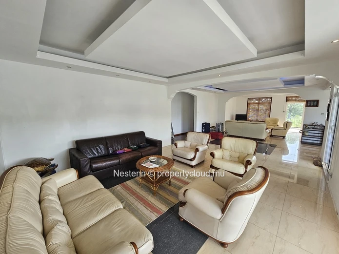 3-bed apartment 