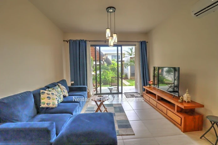 Comfortable 2-bedroom apartment with swimming pool, green spaces and immediate proximity to amenities