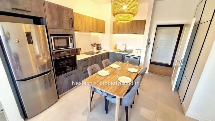 Charmant appartement flambant neuf de 2 chambres, décoré avec goût