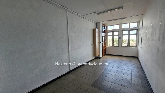 Bureau de 560m²  