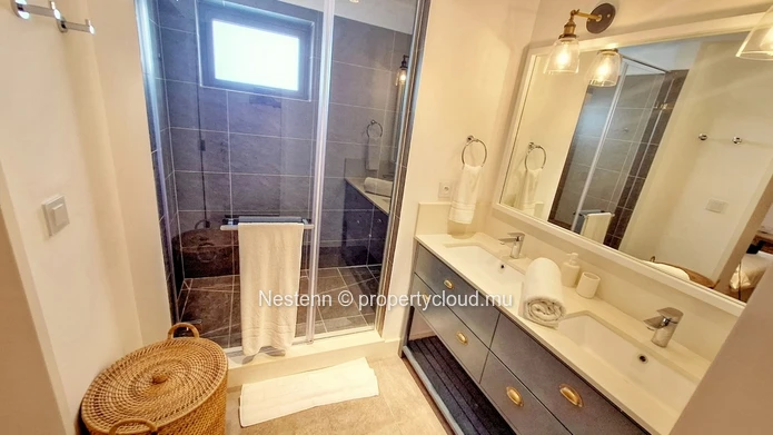 Superbe appartement de 3 chambres, bénéficiant d'une vue imprenable