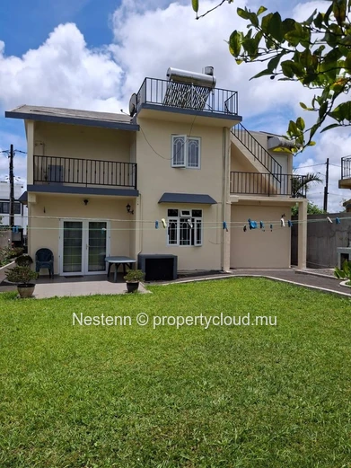 Maison individuelle dans un quartier tranquille