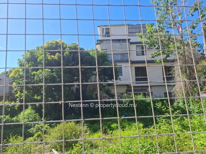 Terrain commercial de 333,5 m² 
