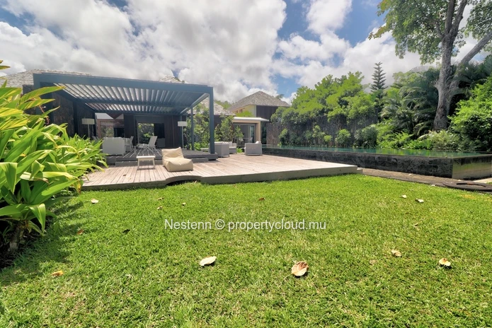 Exquisite villa on Anahita's Golf Estate: A fusion of luxury and natural elegance