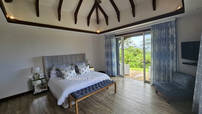 Villa de luxe de 5 chambres avec vue sur la mer 