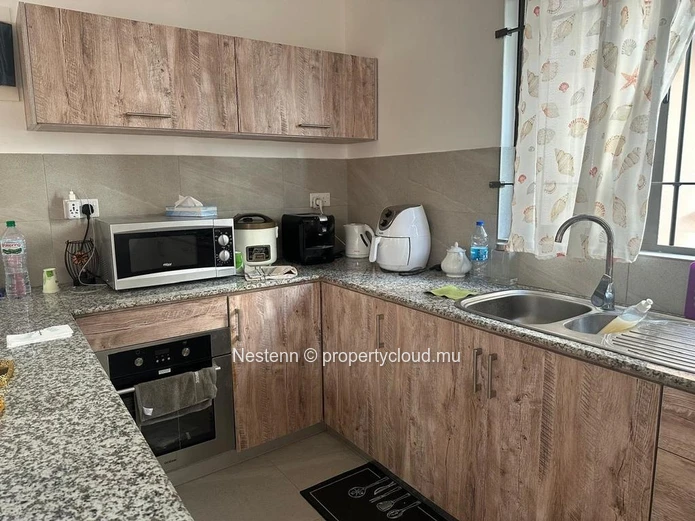 Duplex de 3 chambres dans une residence securisee.