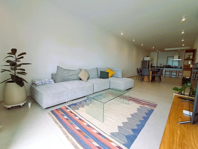 Appartement duplex moderne avec vue mer et accès plage