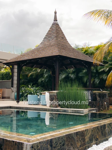 Villa meublée avec prestations haut de gamme – Golf, nature et mer.