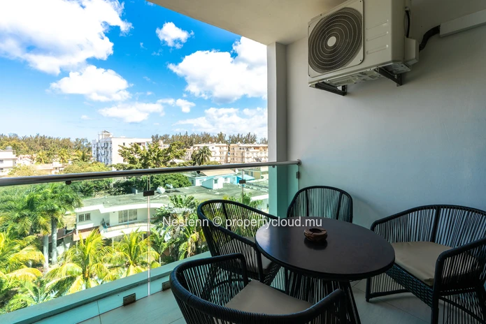 Penthouse de 105 m2 avec toit privé et à seulement 5 minutes à pied de la plage.