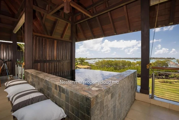 Unique appartement de 3 chambres vue mer
