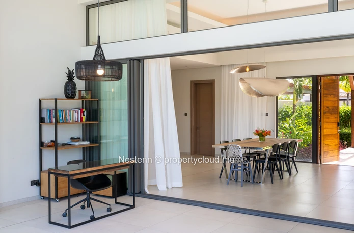 Villa juxtaposée vue mer: la maison de vos rêves vous attend !