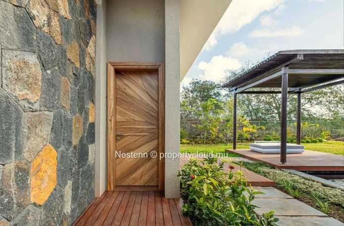 Villa luxueuse de 4 chambres avec piscine privée et possibilité de faire du sur mesure. 