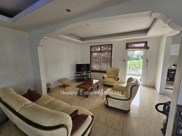 3-bed apartment 