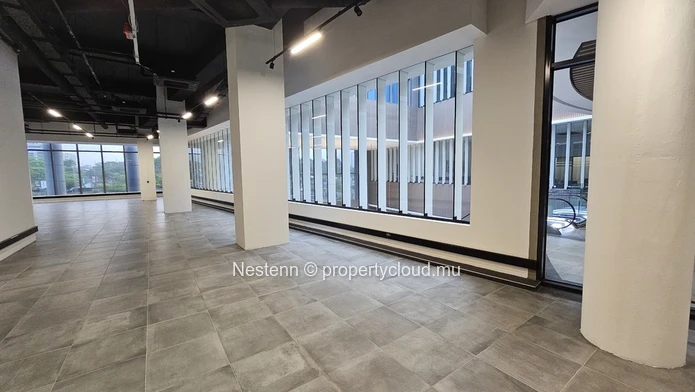 Espace bureau de 262m2