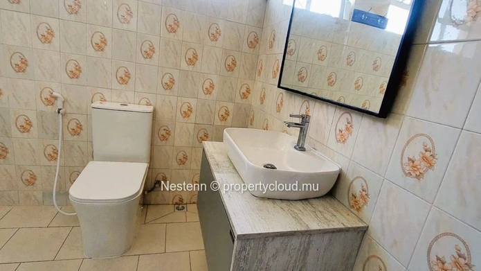 Spacious traditional apartment with 2 bedrooms