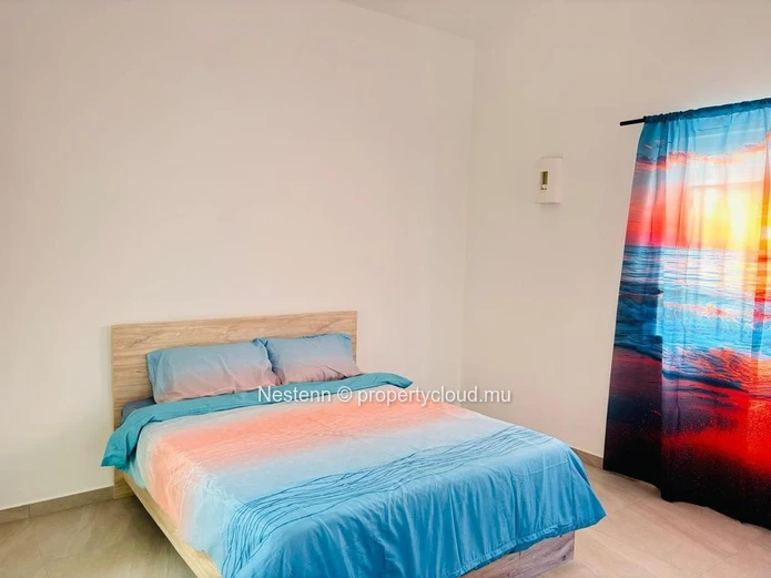Duplex de 3 chambres dans une residence securisee.