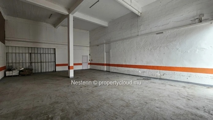 Entrepôt de 130m2