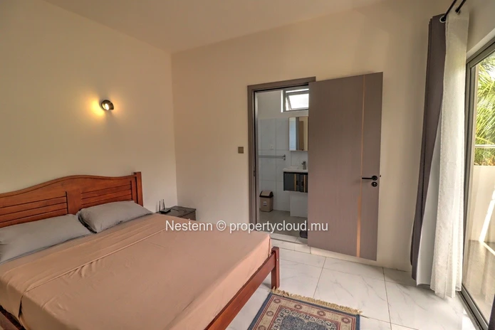 Superbe appartement avec vue mer dans une résidence avec accès direct à la plage. 