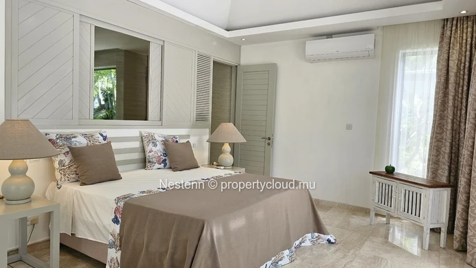 Villa de 8 chambres dans le prestigieux Golf Estate