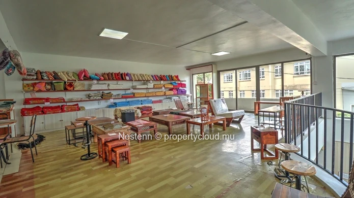Propriété commerciale unique – Surface construite de 558 m²