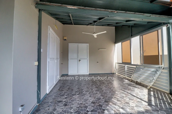 Villa rénovée de 3 chambres proche de la plage 