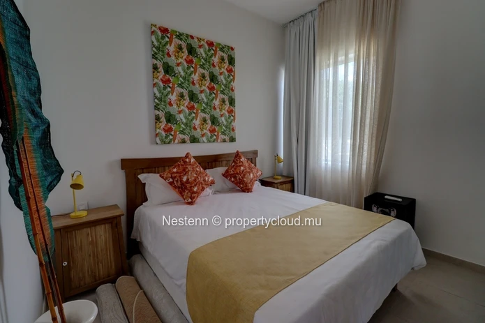 Spectacular beachfront 2-bed penthouse 