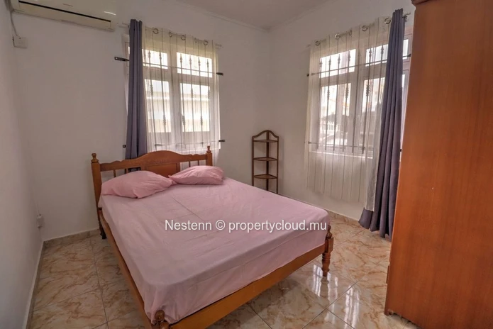 3-bedroom apartment near the beach