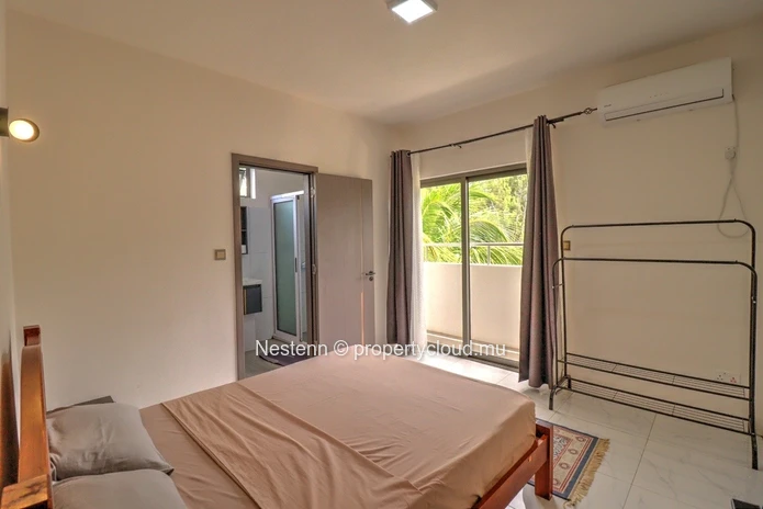 Superbe appartement avec vue mer dans une résidence avec accès direct à la plage. 