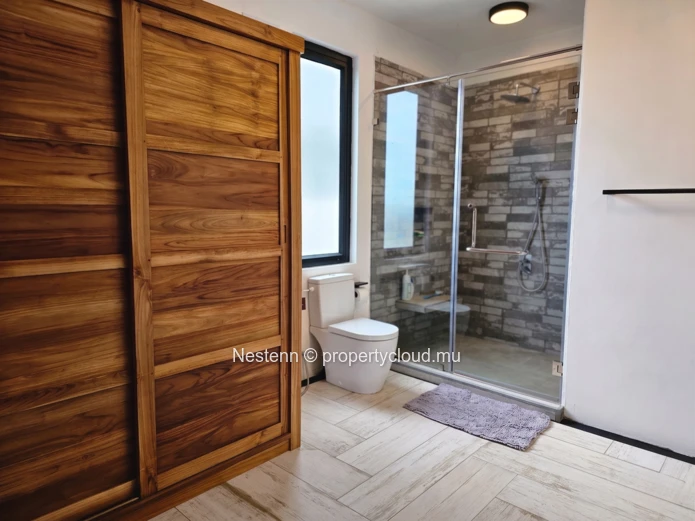 Maison cosy avec piscine et jardin 