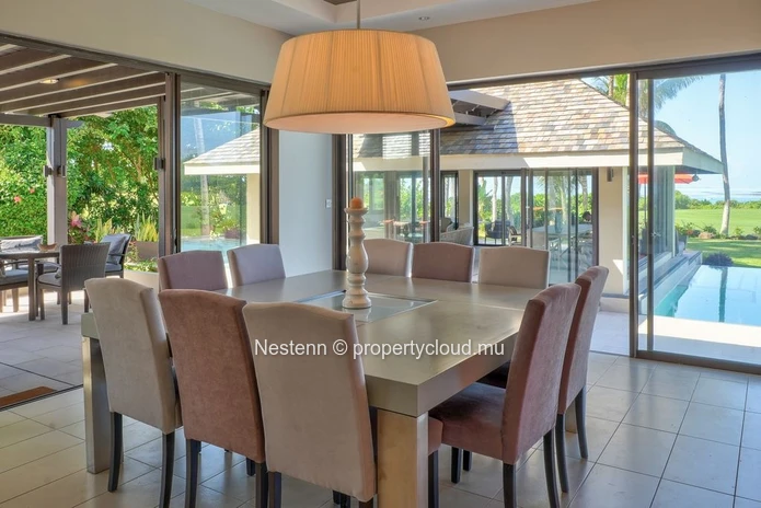 Villa avec vue mer – Élégance moderne avec piscine privée