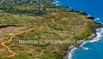 Terrain résidentiel 31 235 m² avec vue mer près du phare 