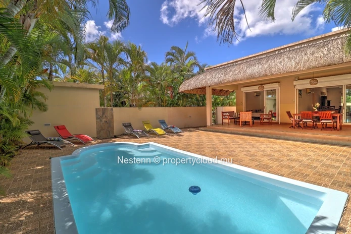 Villa de plain pied dans une residence securisee, prés de la mer
