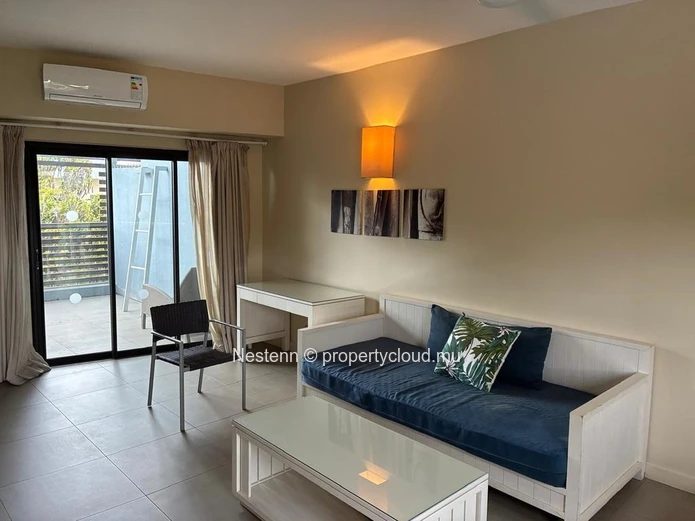 Duplex en residence avec piscine et plage a pied
