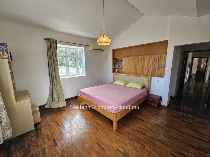 3-bed apartment 