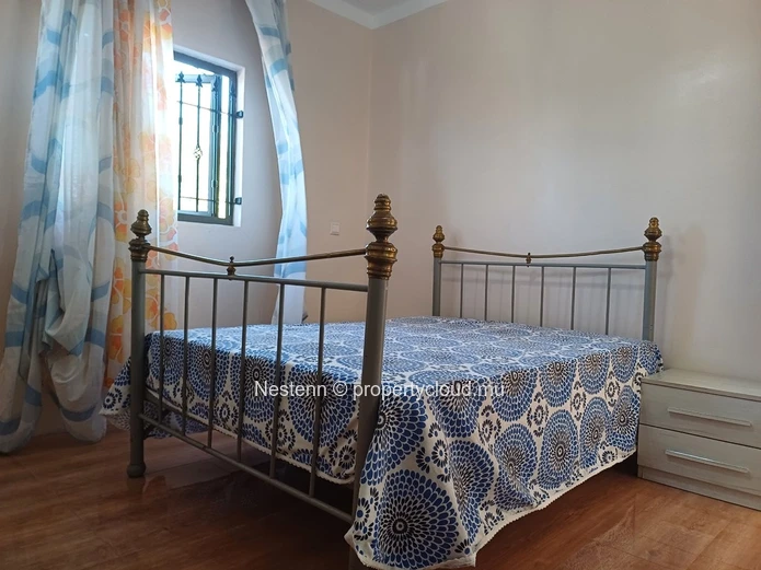 Charming house with a comfortable and modern living space with breathtaking mountain views.